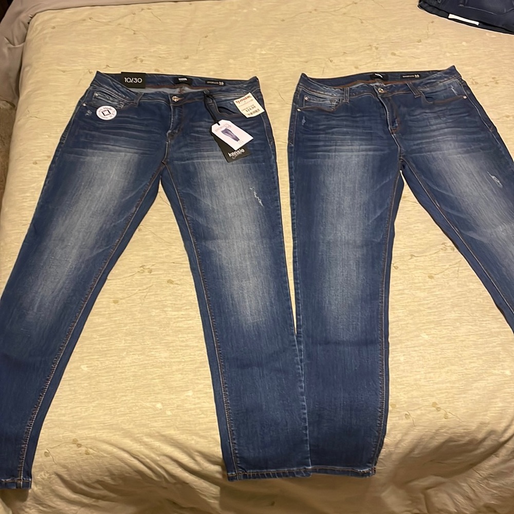 Two pair Kensie effortless ankle mid rise jeans. Both new - one with tags